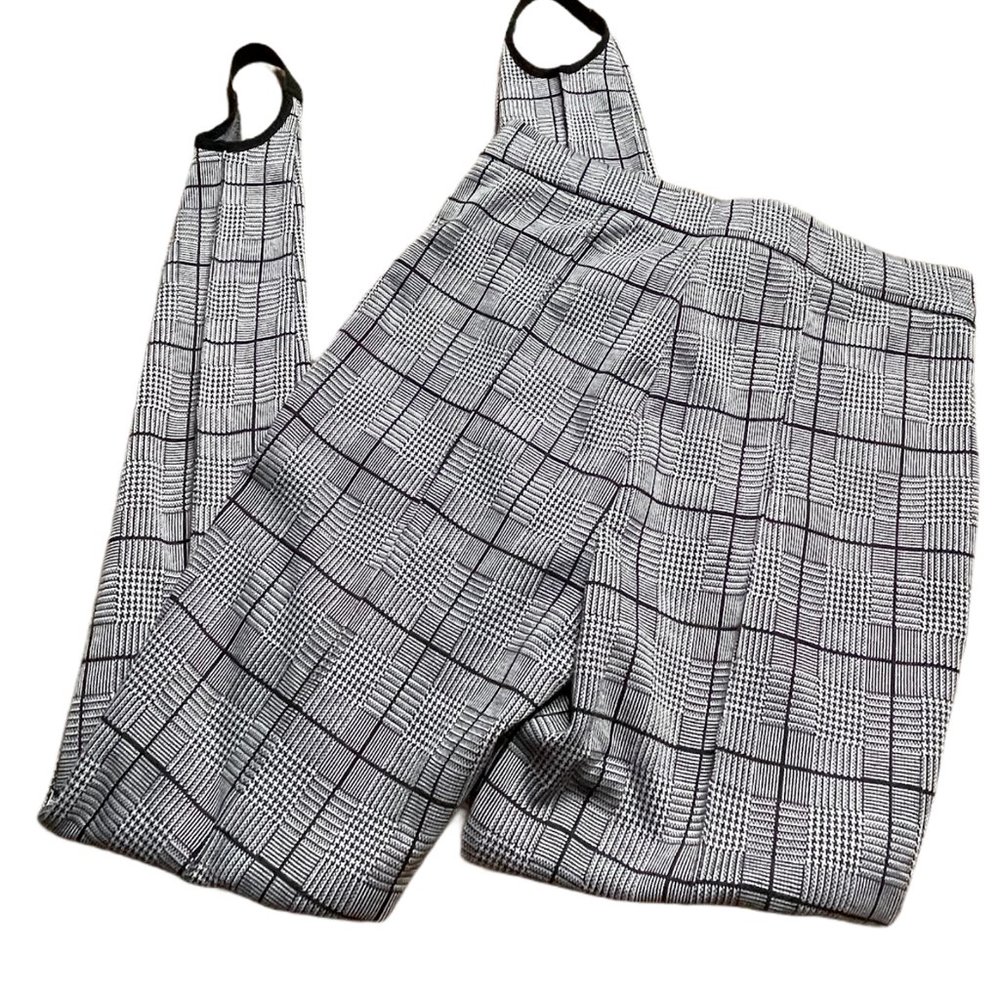 Romeo & Juliet Couture Black White Plaid Stirrup M